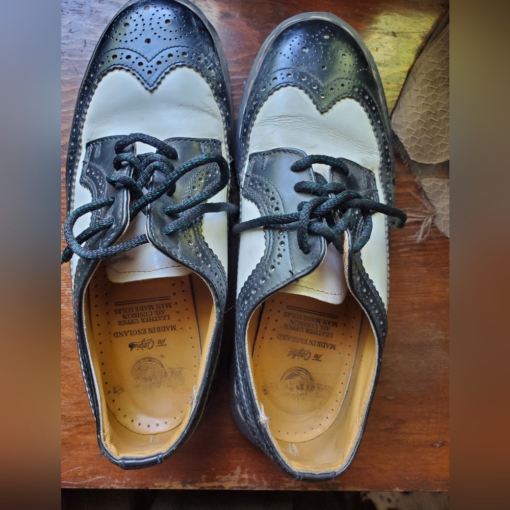 DOC MARTENS Vintage Wingtip Brogue Platform Oxford Mens 8/Womens 9